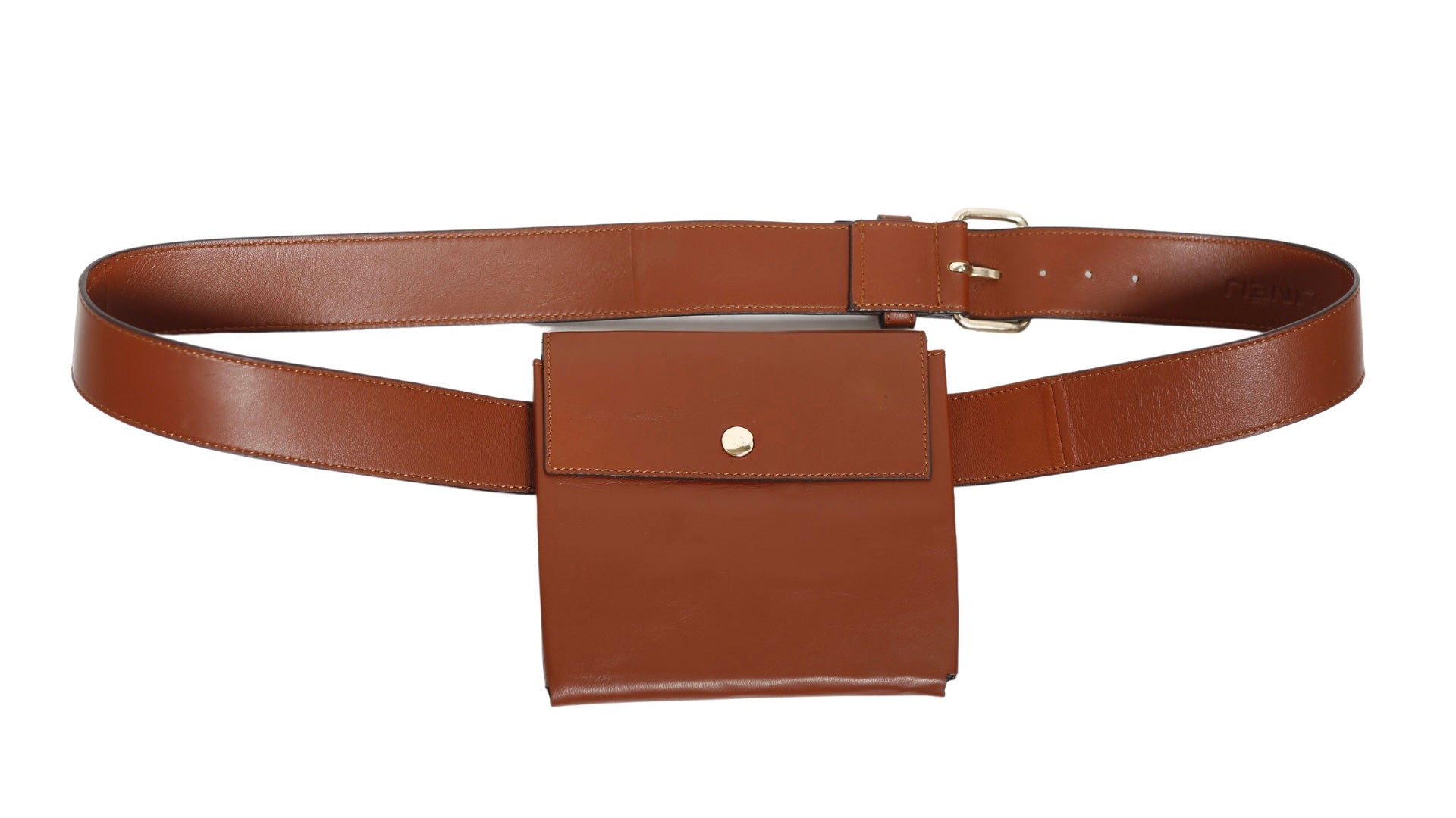 The Middleton unisex belt pouch boasts an elegant calfskin body with an adjustable and removable belt. Its interior compartment can hold daily essentials like a phone, keys, and wallet. The belt pouch can be worn around the waist, carried crossbody, or slipped into a bag. 